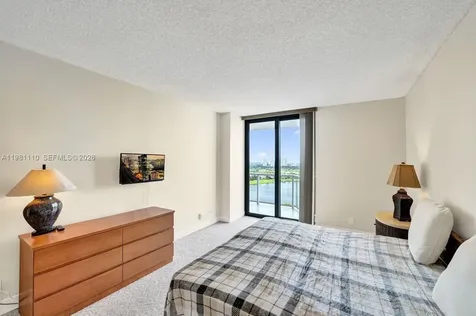 20281 E Country Club Drive Aventura FL 33180