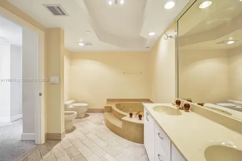 20281 E Country Club Drive Aventura FL 33180