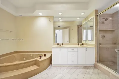 20281 E Country Club Drive Aventura FL 33180