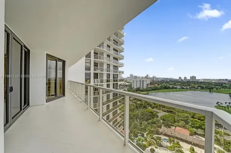 20281 E Country Club Drive Aventura FL 33180