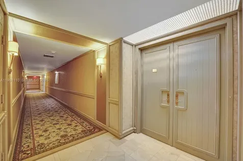 20281 E Country Club Drive Aventura FL 33180