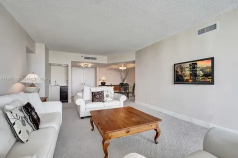 20281 E Country Club Drive Aventura FL 33180