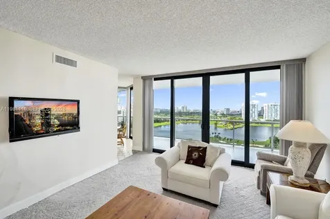 20281 E Country Club Drive Aventura FL 33180