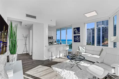 6515 Collins Avenue Miami Beach FL 33141