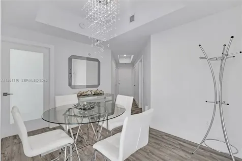 6515 Collins Avenue Miami Beach FL 33141