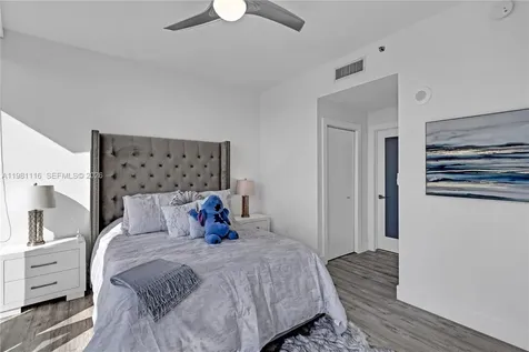 6515 Collins Avenue Miami Beach FL 33141