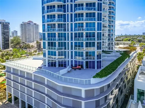 6515 Collins Avenue Miami Beach FL 33141