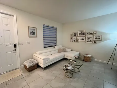 3328 W 114th Terrace Hialeah FL 33018