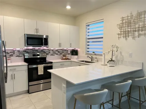 3328 W 114th Terrace Hialeah FL 33018