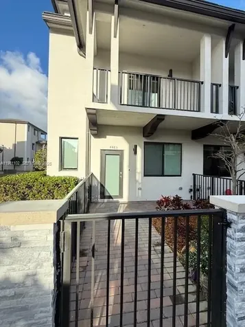 4485 NW 83rd Parkway Doral FL 33166