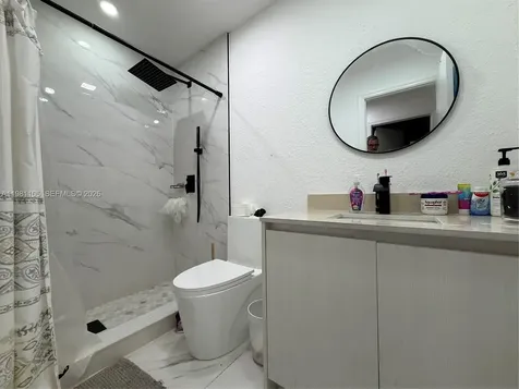 2032 NE 167th Street North Miami Beach FL 33162