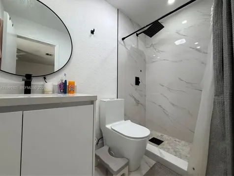 2032 NE 167th Street North Miami Beach FL 33162