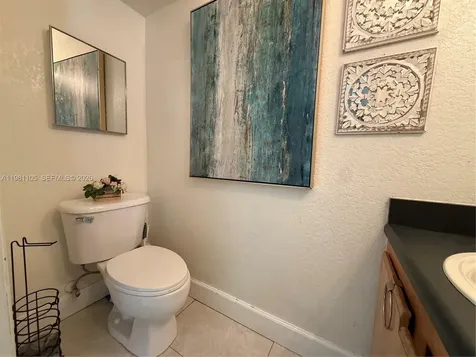 2032 NE 167th Street North Miami Beach FL 33162