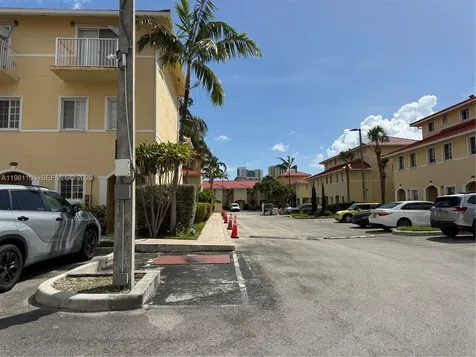 2032 NE 167th Street North Miami Beach FL 33162