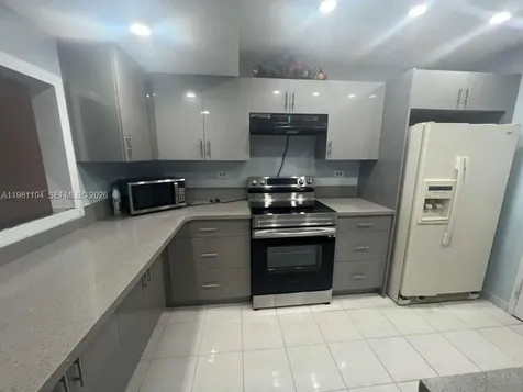 800 NE 195th Street Miami FL 33179