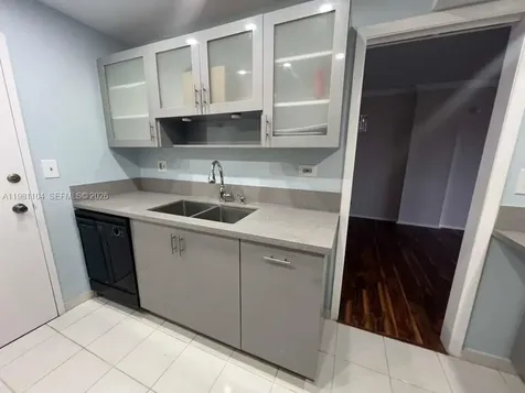 800 NE 195th Street Miami FL 33179
