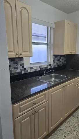 142 SW 18th Avenue Miami FL 33135