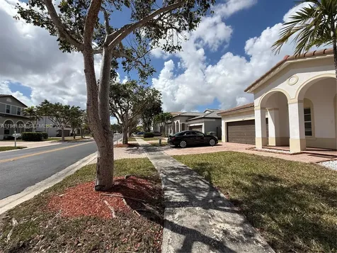 4045 NE 15th Street Homestead FL 33033