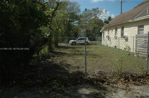 3817 Washington Avenue Miami FL 33133