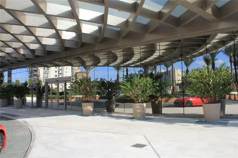 18975 Collins Avenue Sunny Isles Beach FL 33160