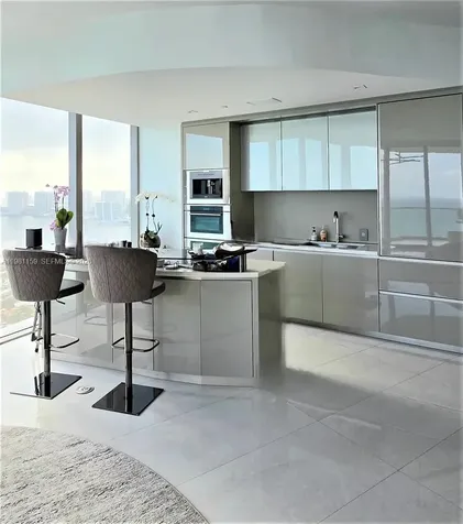 18975 Collins Avenue Sunny Isles Beach FL 33160