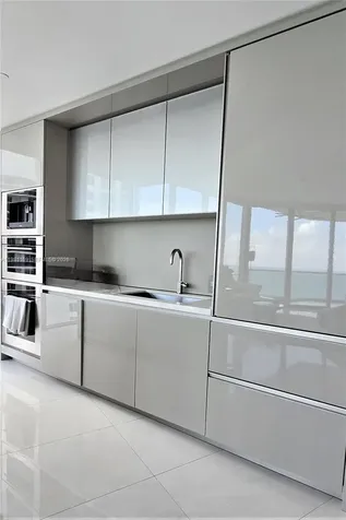 18975 Collins Avenue Sunny Isles Beach FL 33160