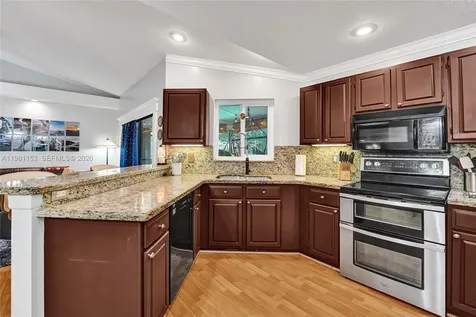 1741 W Oak Knoll Circle Davie FL 33324