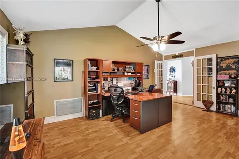 1741 W Oak Knoll Circle Davie FL 33324