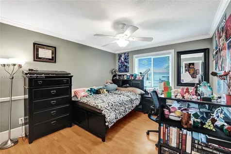1741 W Oak Knoll Circle Davie FL 33324