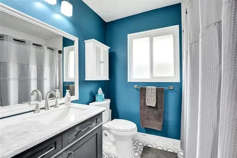 1741 W Oak Knoll Circle Davie FL 33324