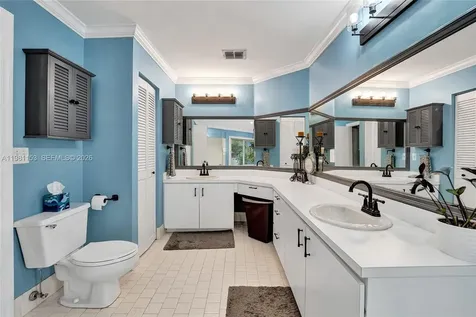 1741 W Oak Knoll Circle Davie FL 33324