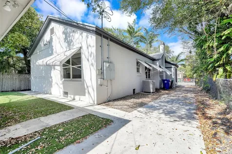 52 NW 47th Terrace Miami FL 33127