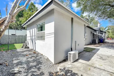 52 NW 47th Terrace Miami FL 33127