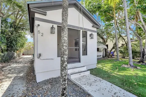 52 NW 47th Terrace Miami FL 33127
