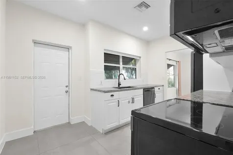 52 NW 47th Terrace Miami FL 33127