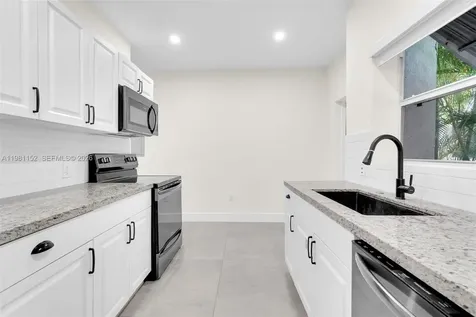 52 NW 47th Terrace Miami FL 33127