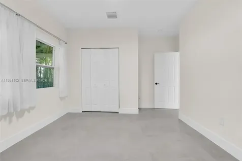 52 NW 47th Terrace Miami FL 33127