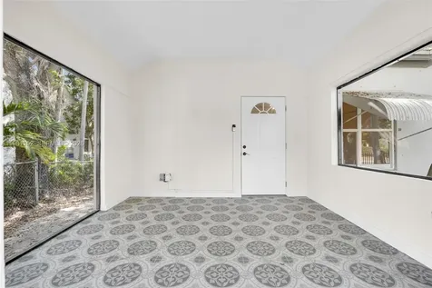 52 NW 47th Terrace Miami FL 33127