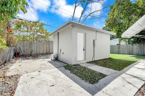 52 NW 47th Terrace Miami FL 33127