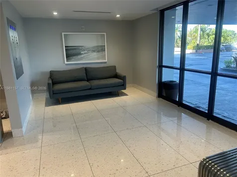 20301 W Country Club Drive Aventura FL 33180