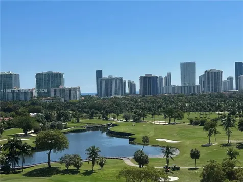20301 W Country Club Drive Aventura FL 33180