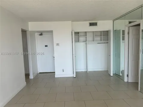 20301 W Country Club Drive Aventura FL 33180