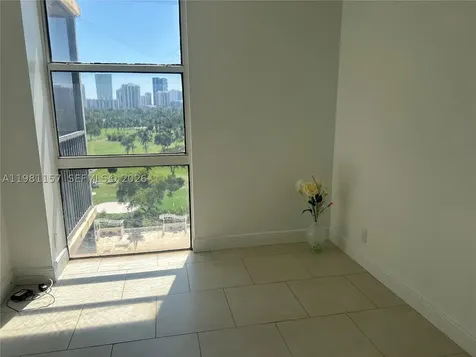 20301 W Country Club Drive Aventura FL 33180