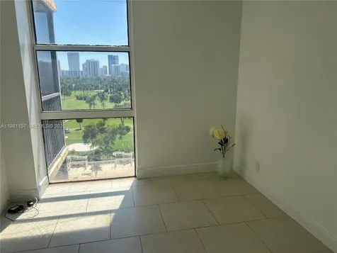 20301 W Country Club Drive Aventura FL 33180