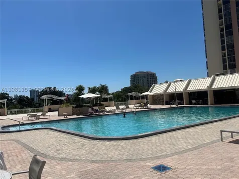 20301 W Country Club Drive Aventura FL 33180