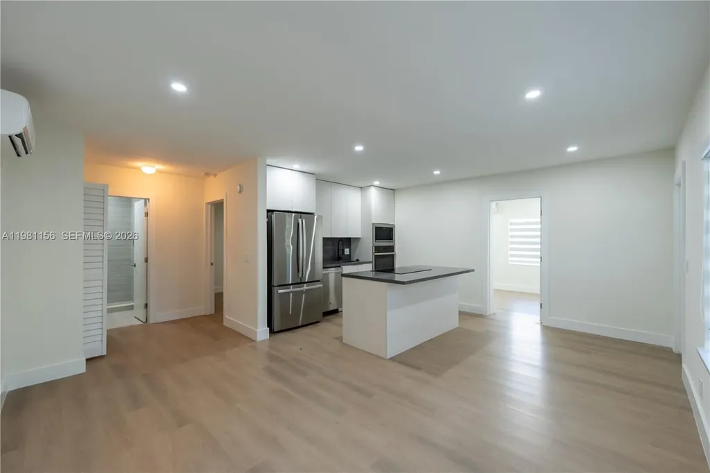 1615 NE 9th Street Fort Lauderdale FL 33304