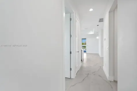 1105 SE 38 Street Cape Coral FL 33904