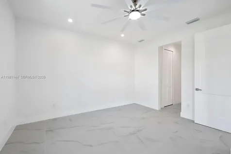 1105 SE 38 Street Cape Coral FL 33904