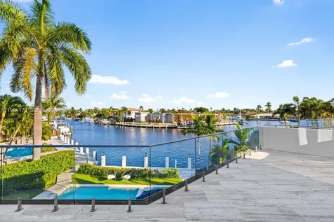 2300 NE 34th Court Lighthouse Point FL 33064