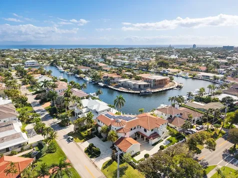 2300 NE 34th Court Lighthouse Point FL 33064
